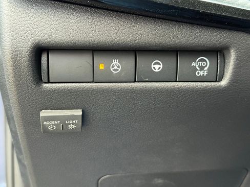 New 2026 Nissan Kicks SR FWD image 34