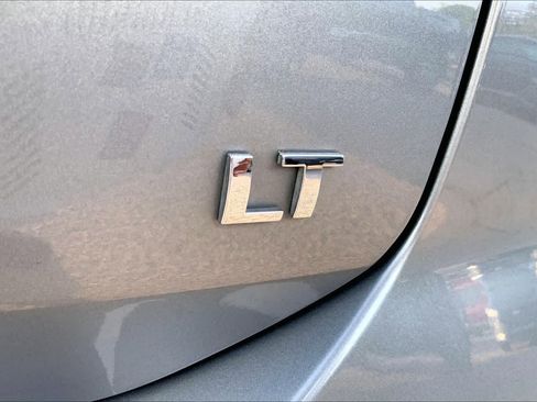 Used 2023 Chevrolet Equinox LT FWD image 10