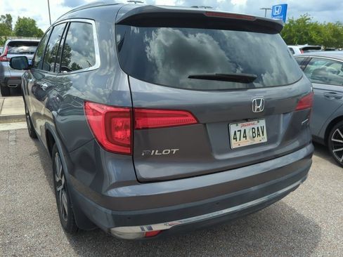 Used 2017 Honda Pilot Touring image 5