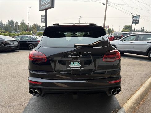 Used 2016 Porsche Cayenne S AWD/4WD image 5
