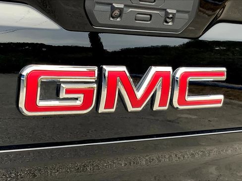 Used 2020 GMC Sierra 1500 SLT image 32