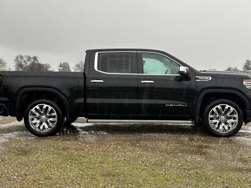 New 2026 GMC Sierra 1500 Denali w/ Denali Reserve Package AWD/4WD image 3