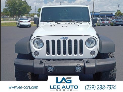 Used 2016 Jeep Wrangler Unlimited Sport AWD/4WD image 2