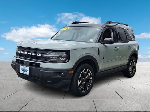 Certified 2024 Ford Bronco Sport Outer Banks w/ Tech Package AWD/4WD image 3
