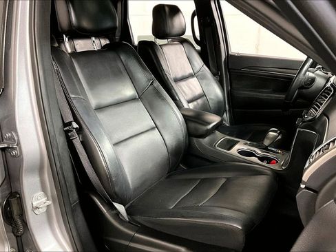 Used 2019 Jeep Grand Cherokee Limited w/ Luxury Group II image 7