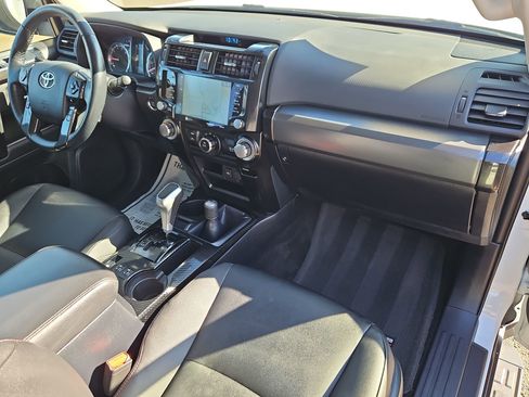 Used 2024 Toyota 4Runner TRD Off-Road Premium image 30