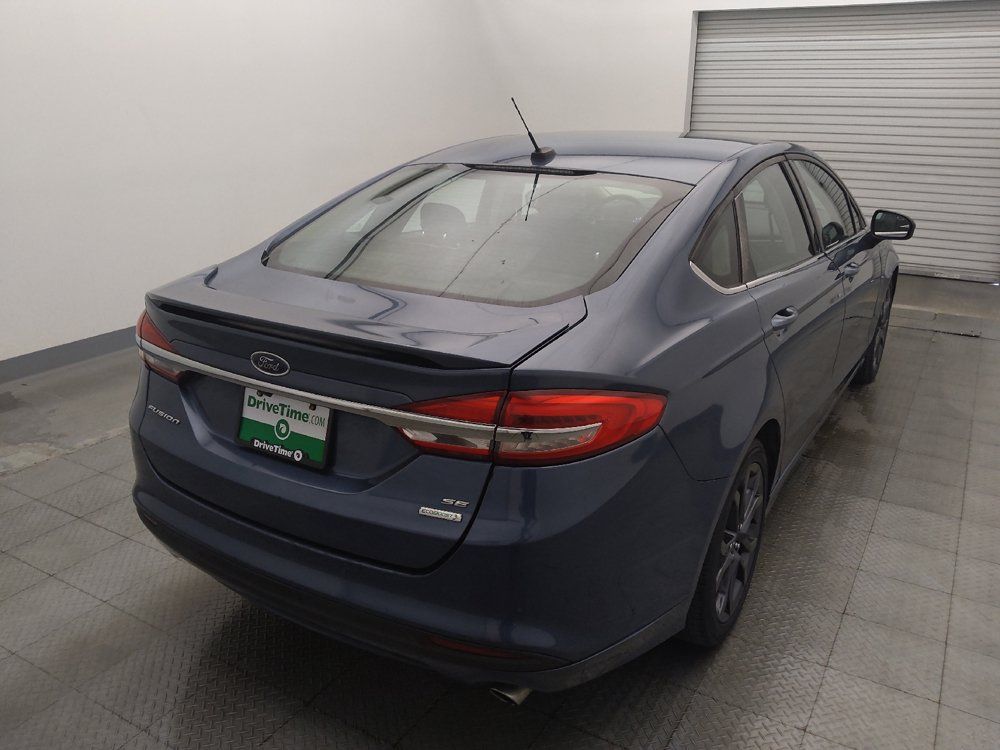 Used 2018 Ford Fusion SE w/ Equipment Group 201A FWD image 7