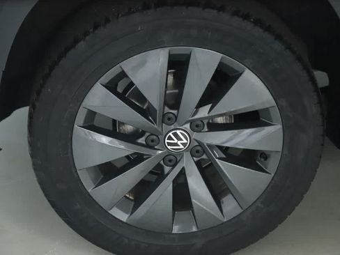 Used 2023 Volkswagen Taos S FWD image 12