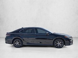 Used 2023 Toyota Camry SE FWD video 4