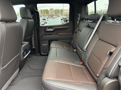 Used 2026 GMC Sierra 1500 Denali image 7