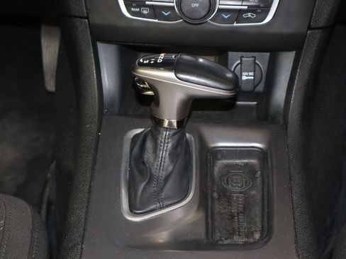 Used 2022 Dodge Charger SXT image 13