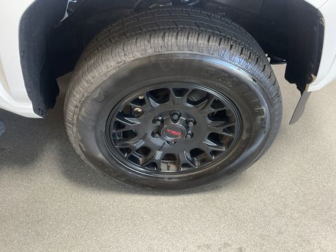 Used 2024 Toyota Tacoma SR5 image 12
