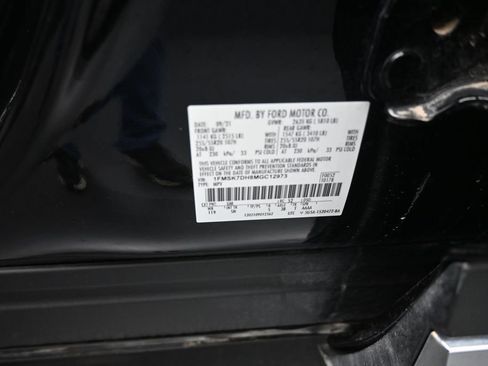Used 2021 Ford Explorer XLT w/ Equipment Group 202A RWD image 20