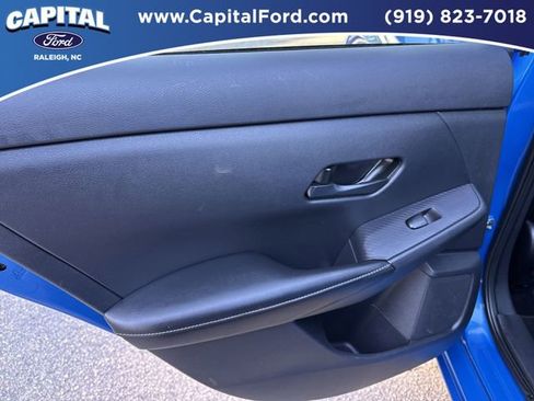 Used 2025 Nissan Sentra SV FWD image 17