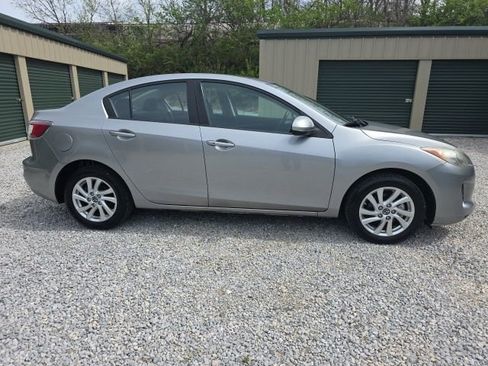 Used 2013 MAZDA MAZDA3 i Touring FWD image 6