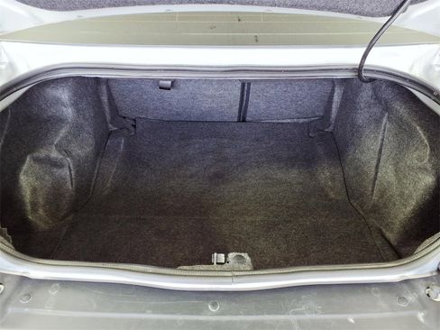 Used 2022 Dodge Challenger GT image 10