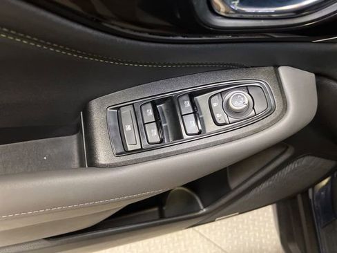 Certified 2025 Subaru Outback Onyx Edition AWD/4WD image 50