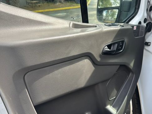 Used 2020 Ford Transit 250 Low Roof RWD image 23