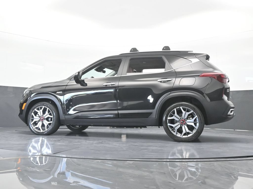 Used 2023 Kia Seltos SX w/ SX Sunroof Package AWD/4WD image 56