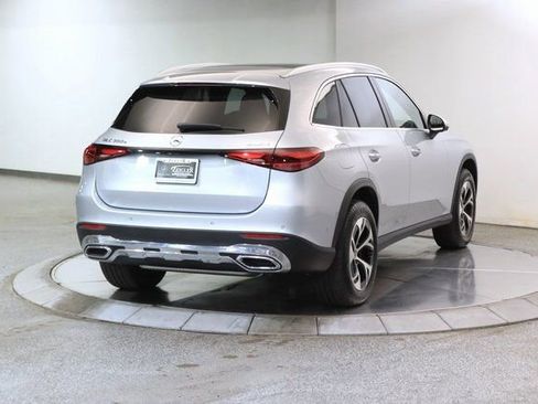 Used 2025 Mercedes-Benz GLC 350e 4MATIC w/ Driver Assistance Package image 16