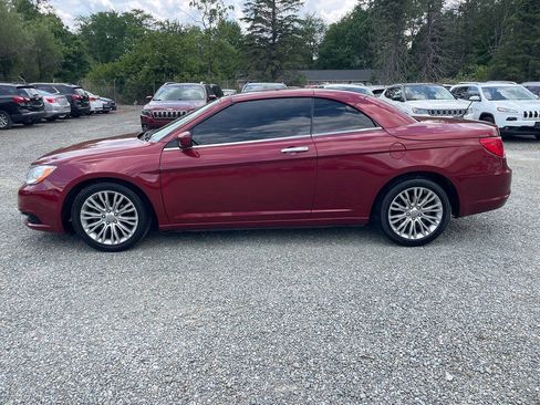 Used 2013 Chrysler 200 Limited FWD image 8