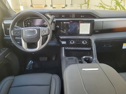 New 2026 GMC Sierra 2500 Denali w/ Denali Reserve Package image 16