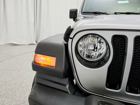 Used 2019 Jeep Wrangler Unlimited Sport AWD/4WD image 30