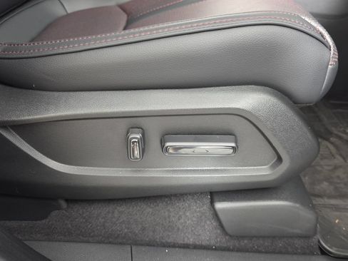 Used 2026 Honda Pilot Black Edition image 32