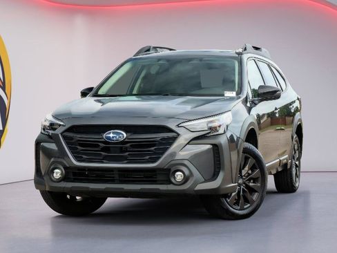 Used 2025 Subaru Outback Onyx Edition AWD/4WD image 2