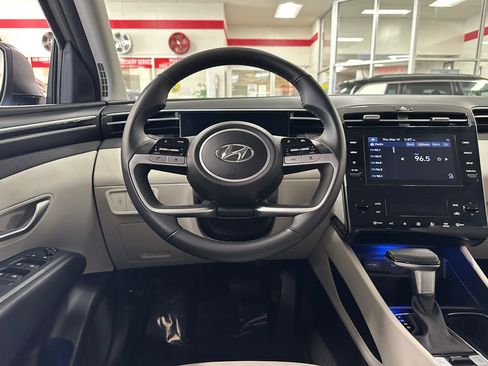 Used 2023 Hyundai Tucson SEL w/ Convenience Package AWD/4WD image 16