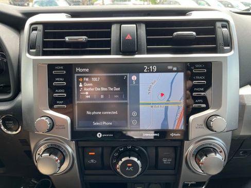 Used 2022 Toyota 4Runner SR5 Premium image 8