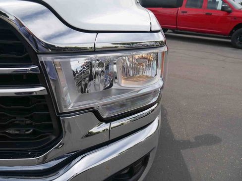 Used 2024 RAM 3500 Tradesman w/ Chrome Appearance Group AWD/4WD image 11