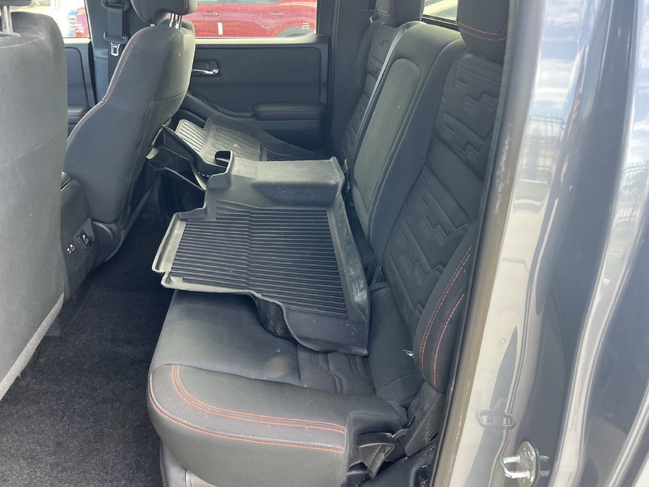 Used 2024 Nissan Frontier PRO-4X w/ Pro Convenience Package AWD/4WD image 11