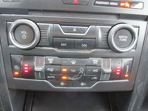 Used 2017 Ford Explorer XLT w/ Equipment Group 202A image 13