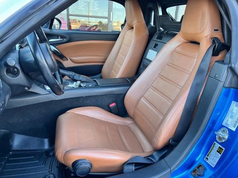 Used 2017 FIAT 124 Spider Lusso image 9