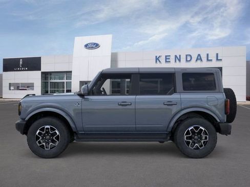 New 2025 Ford Bronco Outer Banks image 3