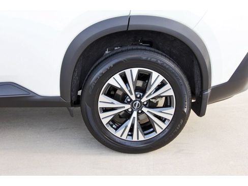Used 2023 Nissan Rogue SV FWD image 26