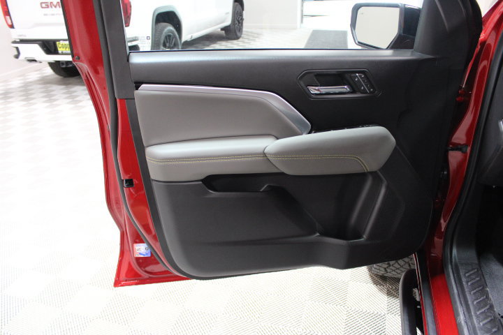 New 2026 Chevrolet Colorado ZR2 AWD/4WD image 17