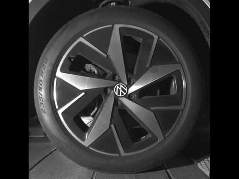 Certified 2023 Volkswagen ID.4 Pro S AWD/4WD image 11