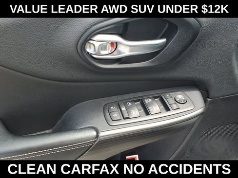 Used 2016 Jeep Cherokee Limited AWD/4WD image 12