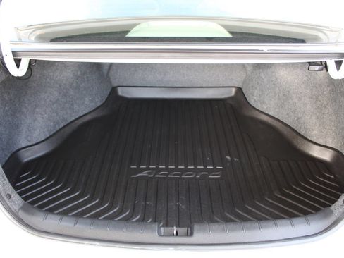 Used 2015 Honda Accord EX-L image 37