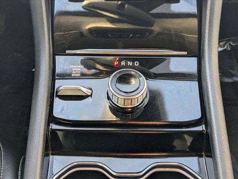 Used 2023 Jeep Grand Cherokee Limited image 12