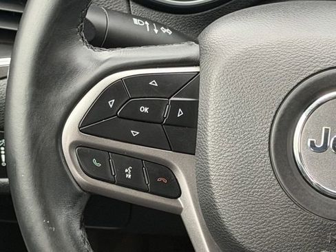 Used 2019 Jeep Cherokee Latitude Plus FWD image 11