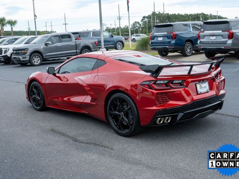 Used 2022 Chevrolet Corvette Stingray Preferred Cpe w/ Z51 Performance Package RWD image 5