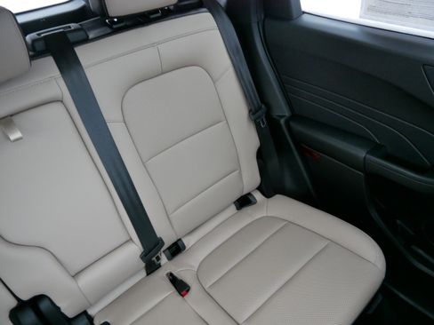 Used 2022 Ford Escape SEL image 14