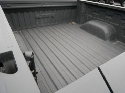 Used 2024 GMC Sierra 1500 AT4 AWD/4WD image 11