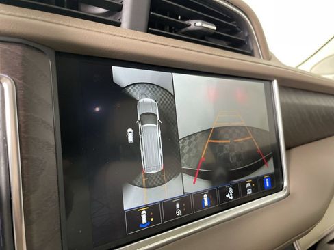 Used 2024 GMC Yukon Denali w/ Max Trailering Package image 14