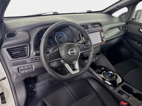 Used 2023 Nissan Leaf SV Plus image 10