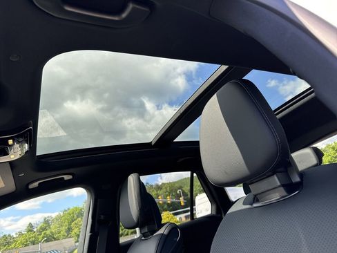 New 2025 Mercedes-Benz GLC 300 4MATIC image 10