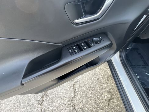 Used 2024 Hyundai Kona Limited image 15